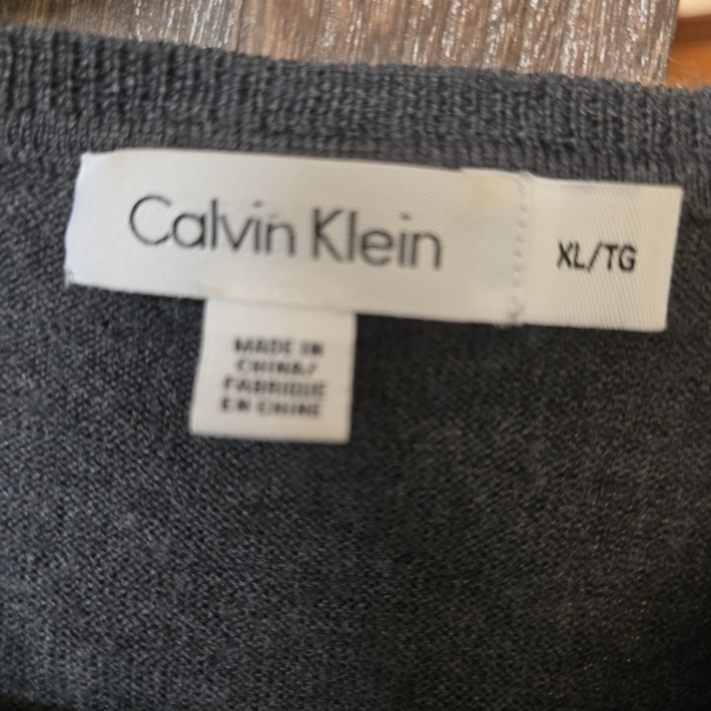 Calvin Klein Sweater Men's Size XL Gray Striped Wool Blend Long Sleeve V Neck - Picture 3 of 6